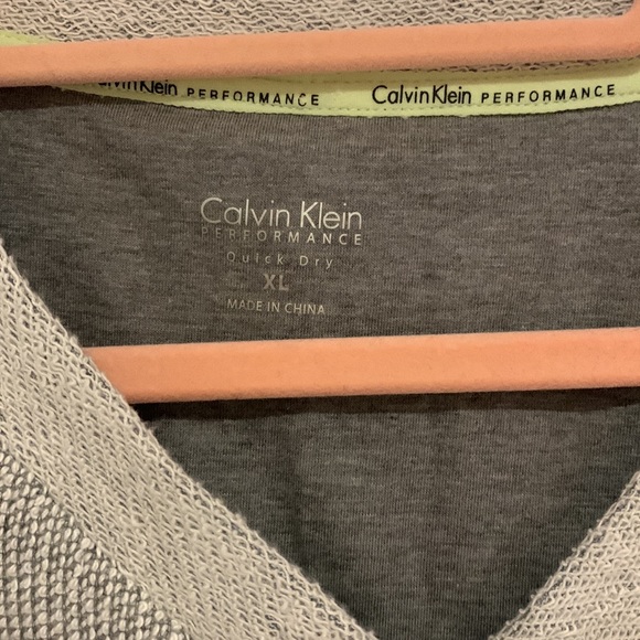 Calvin Klein sweater - Picture 2 of 2